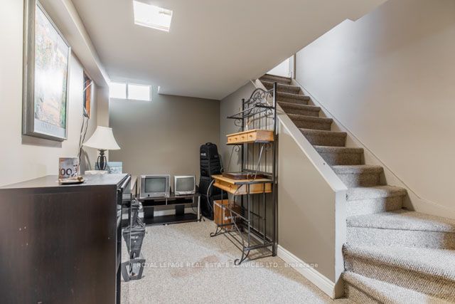 6487 Meltzer Mews