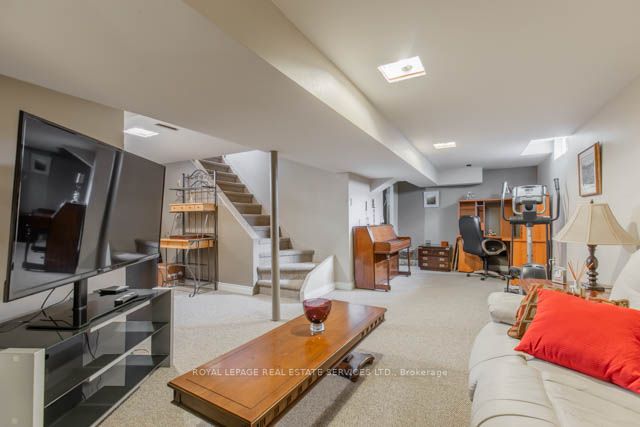 6487 Meltzer Mews