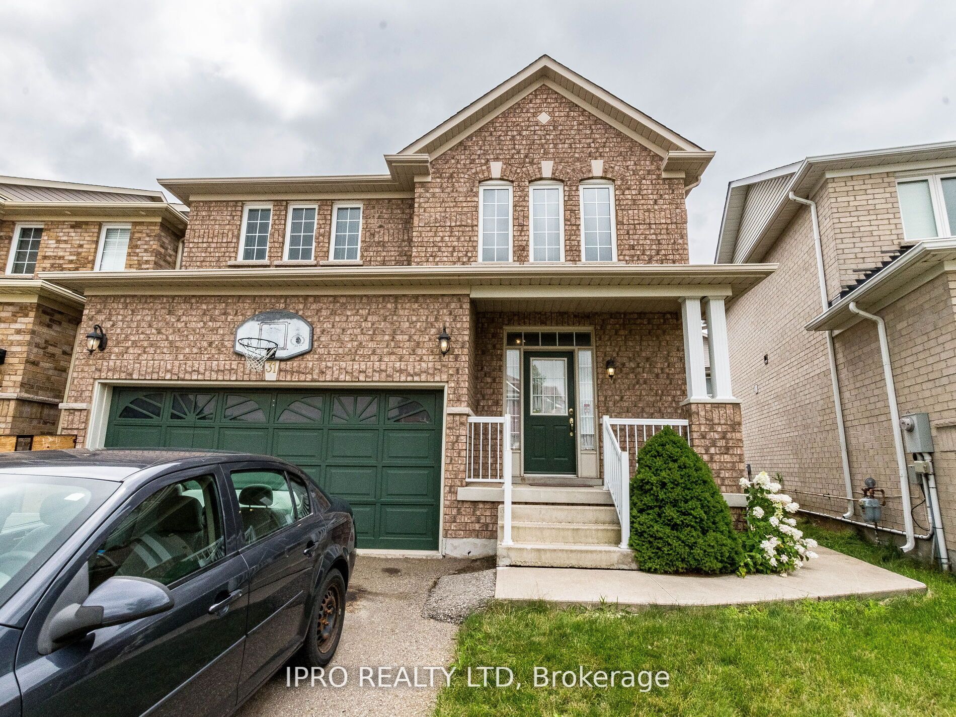 31 Lockburn Cres