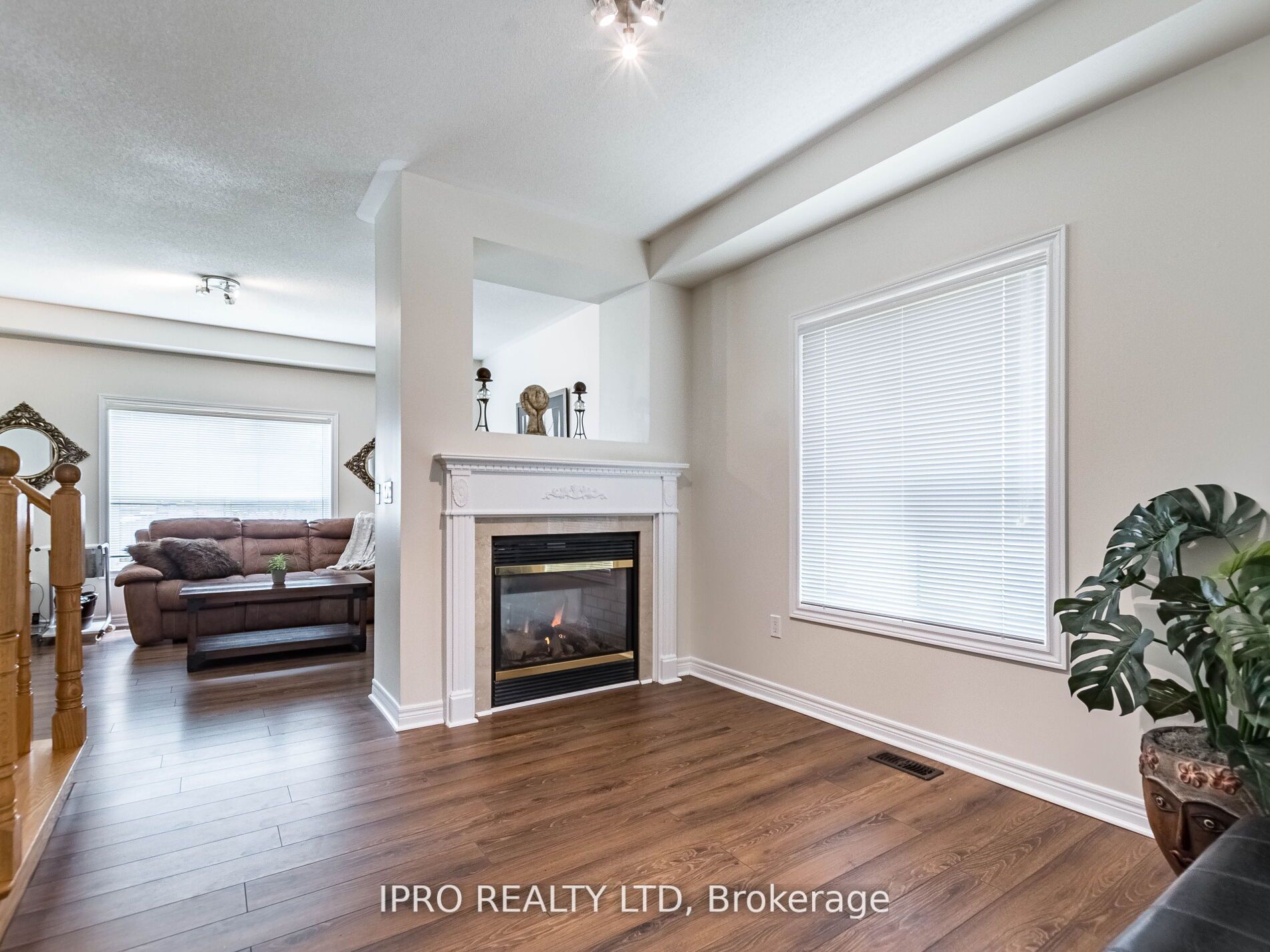 31 Lockburn Cres