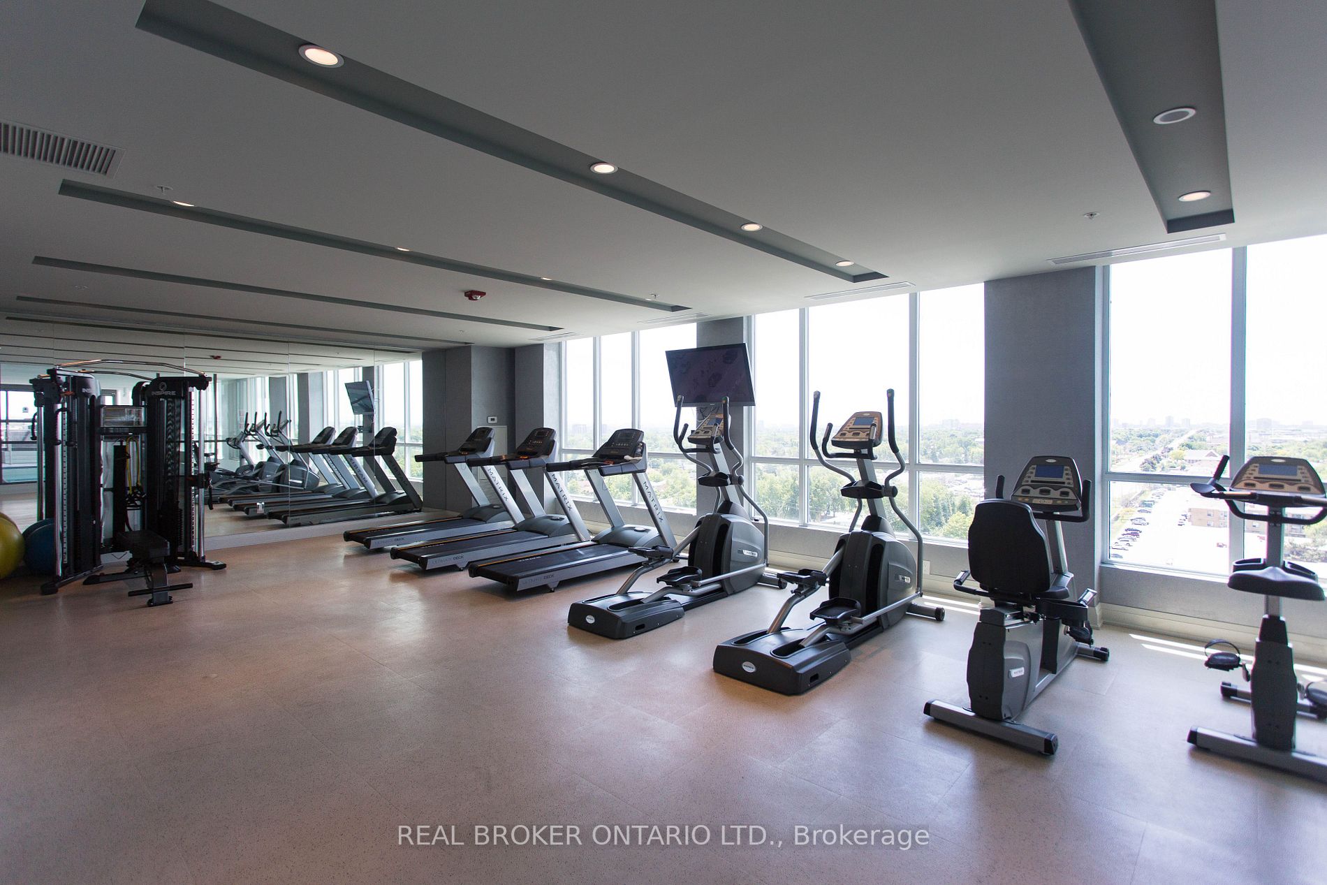 80 Esther Lorrie Dr, #501
