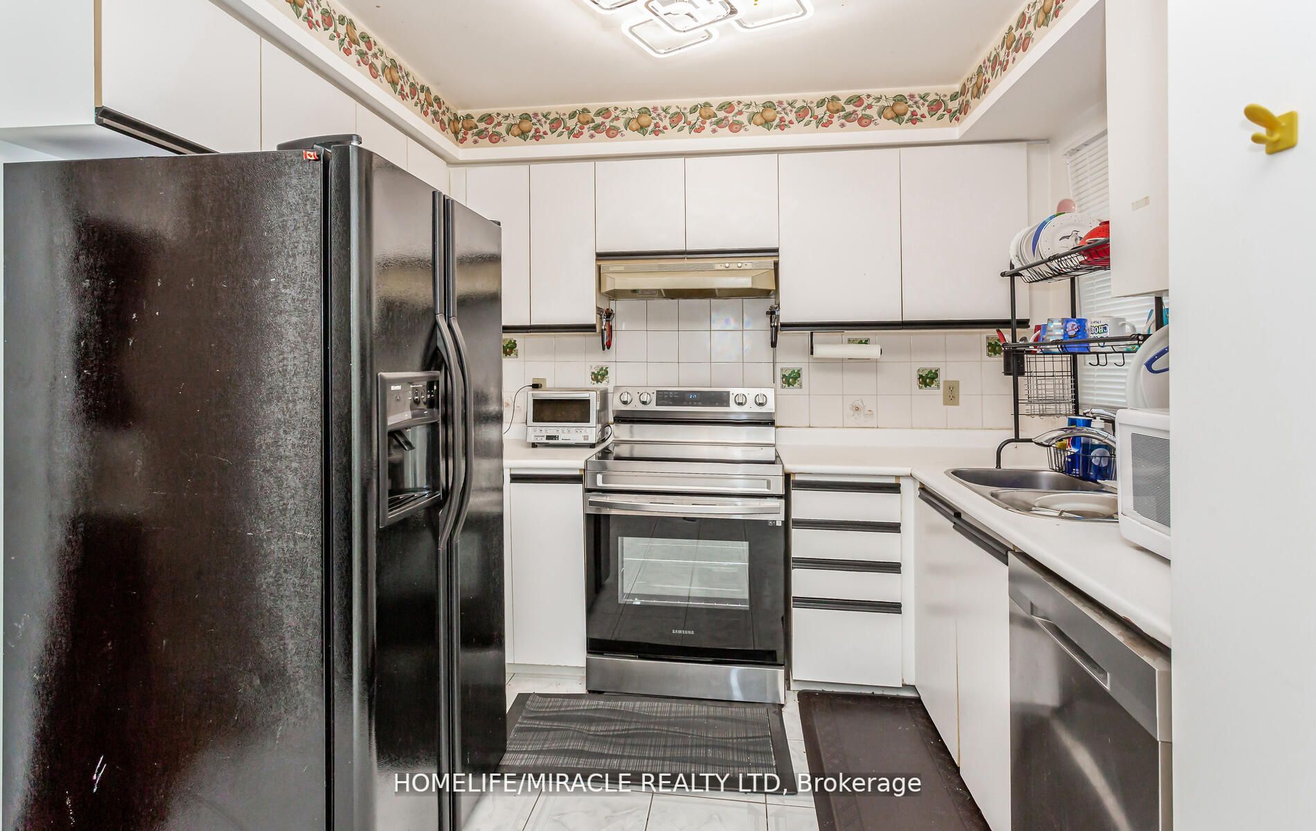 59 Cranberry Cres