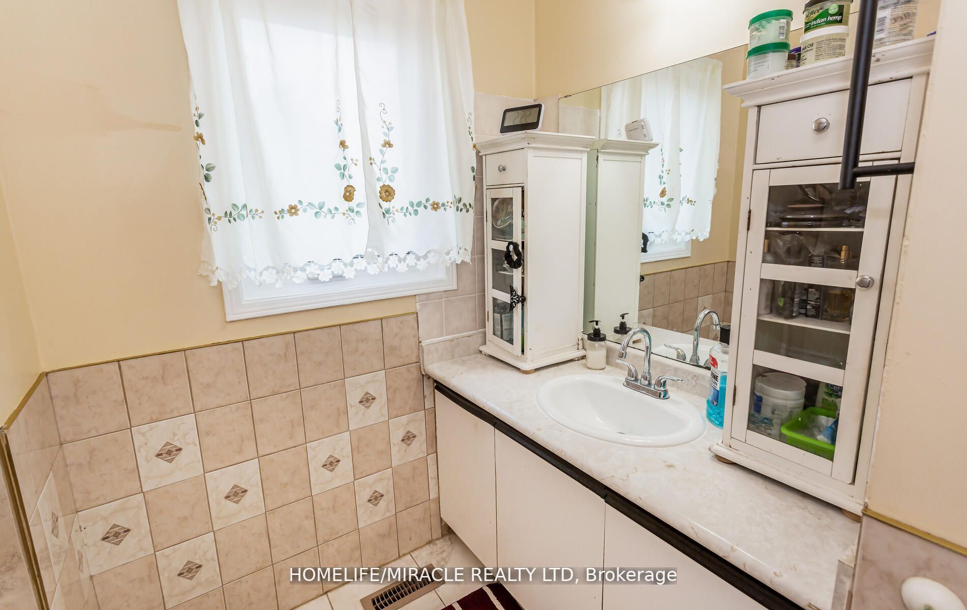 59 Cranberry Cres