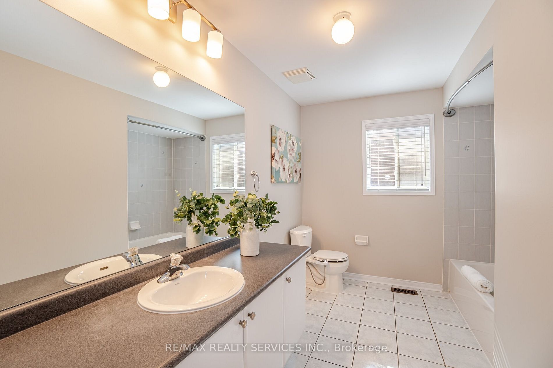 12 Owens Rd