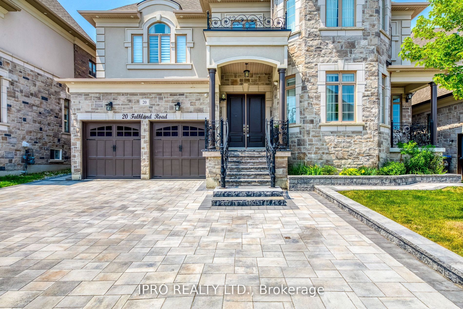 20 Falkland Rd N