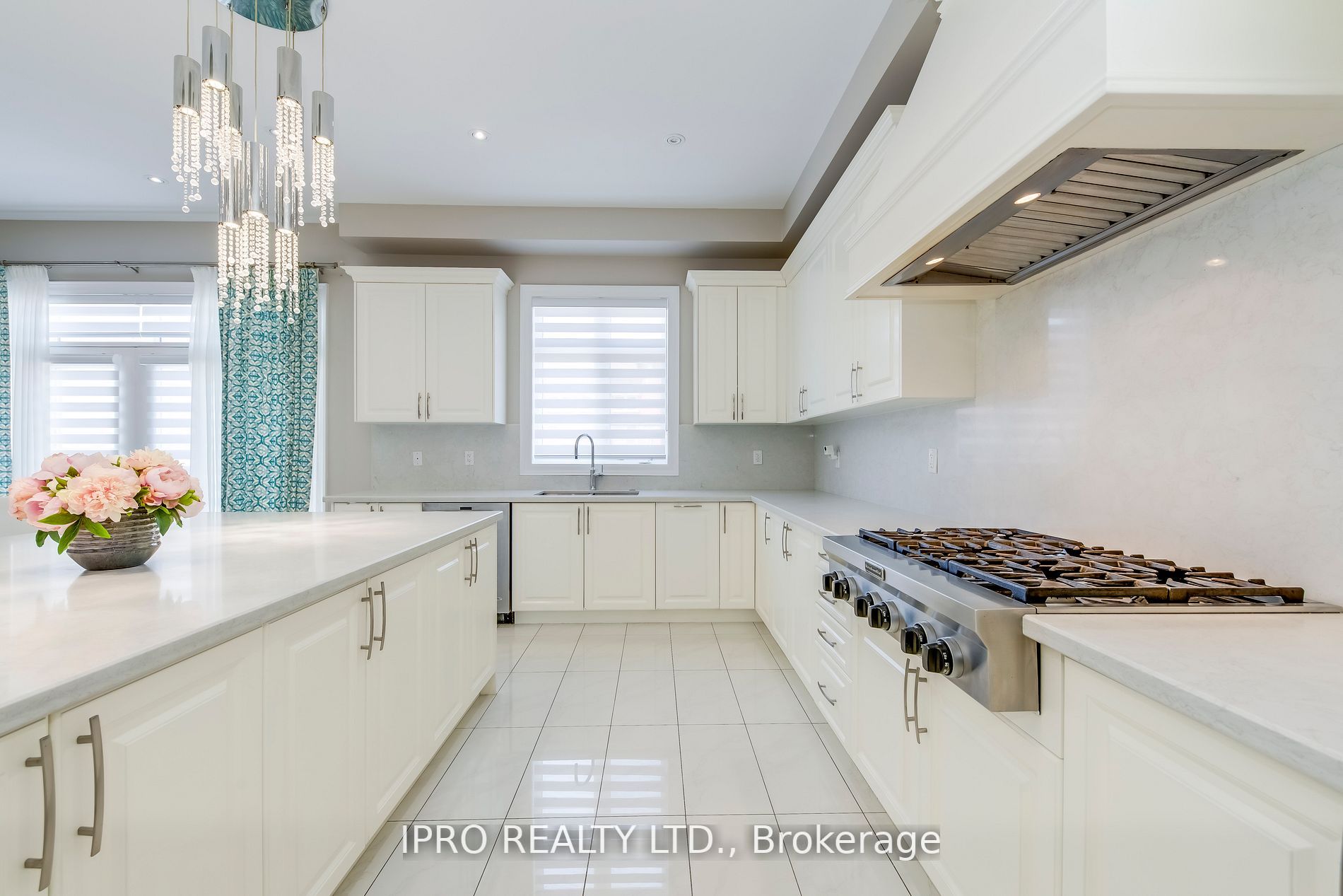 20 Falkland Rd N
