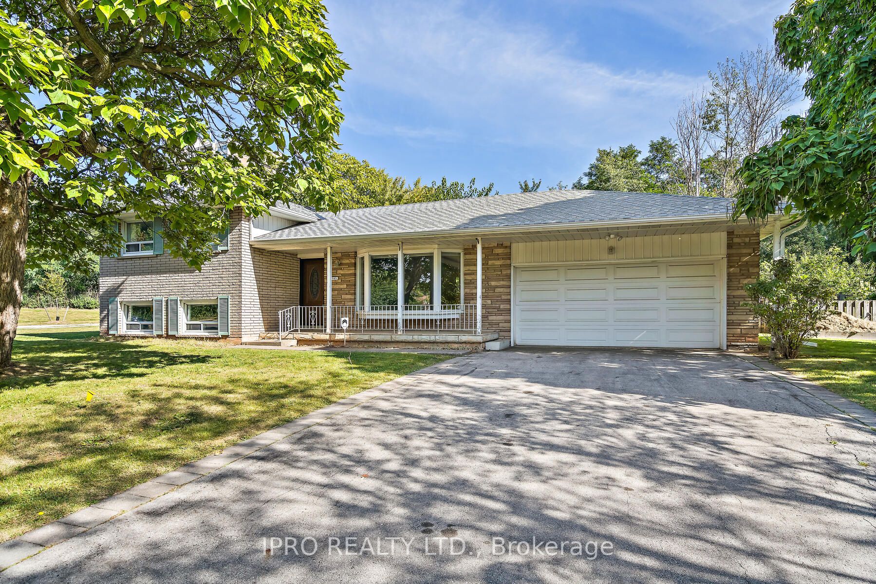 1089 Pearson Dr