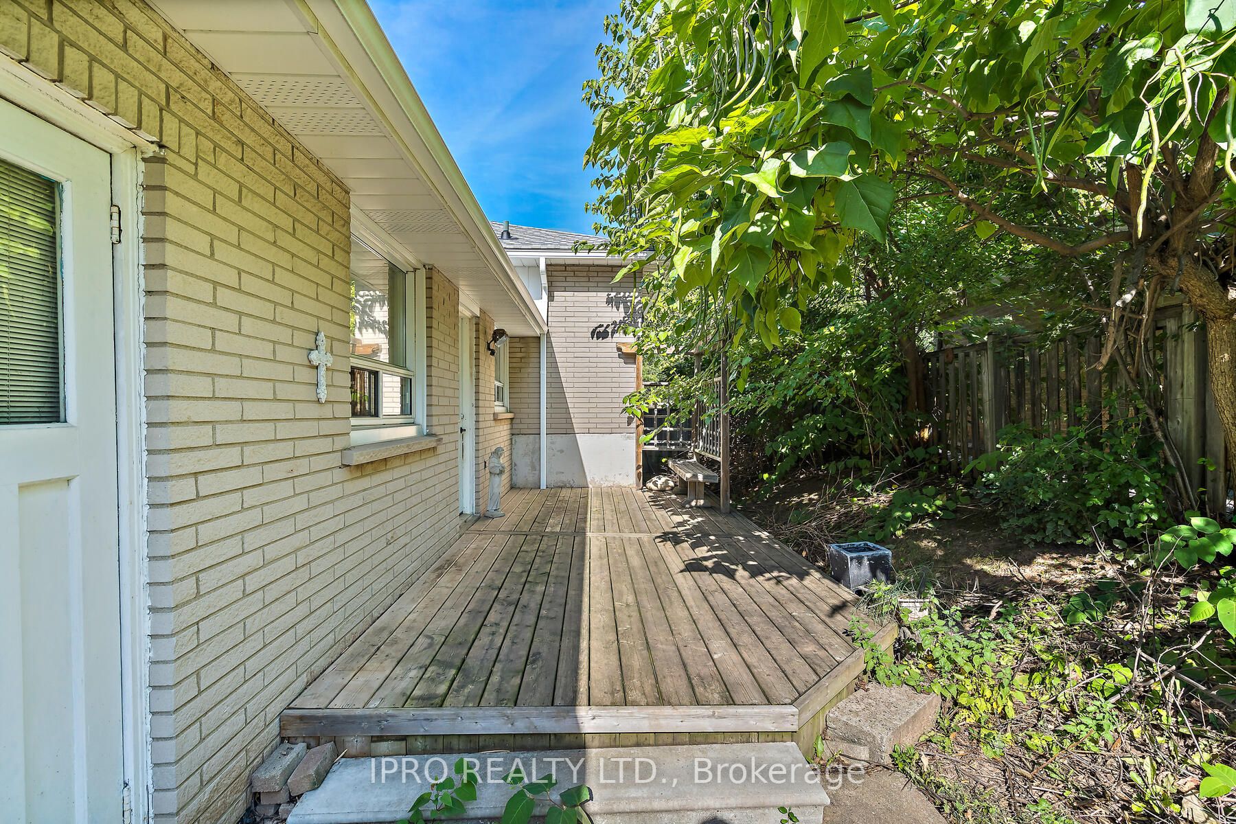 1089 Pearson Dr