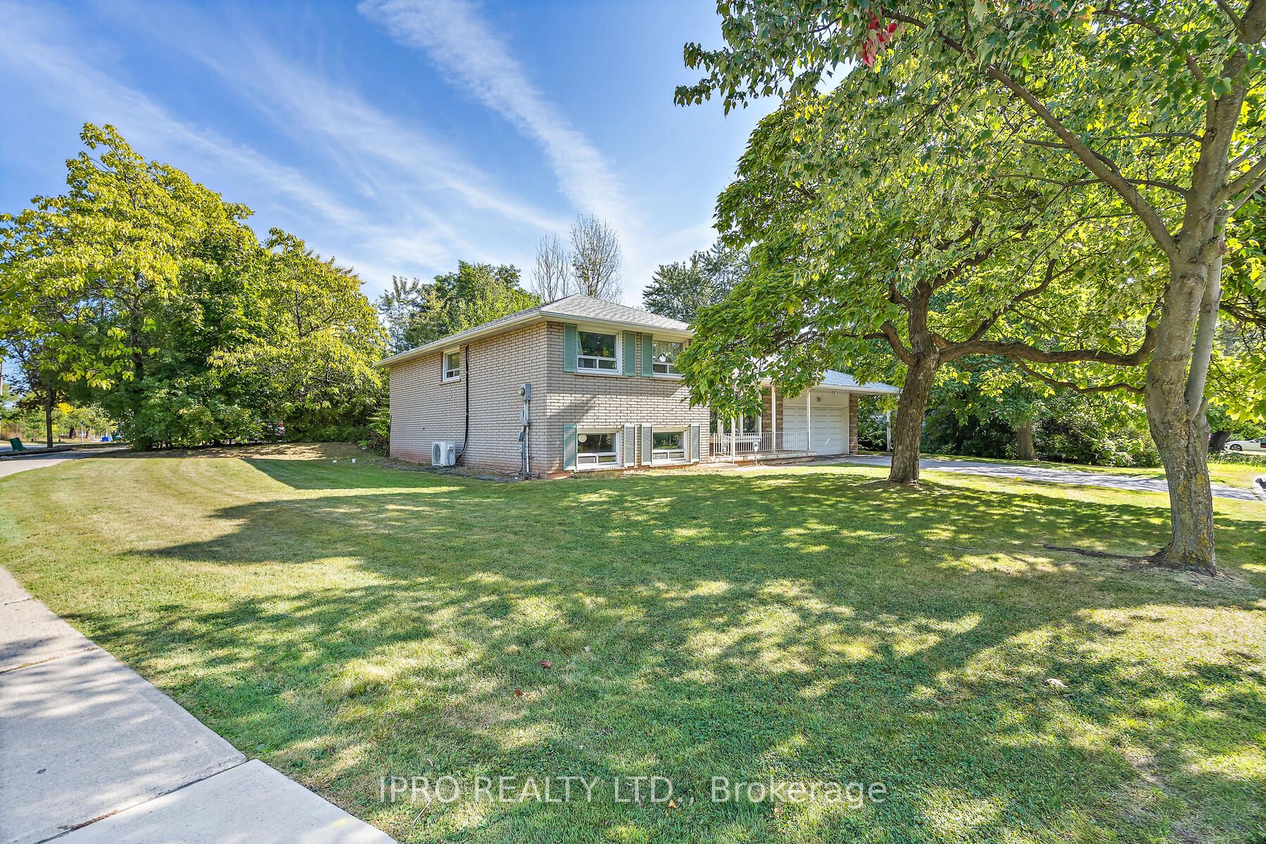 1089 Pearson Dr