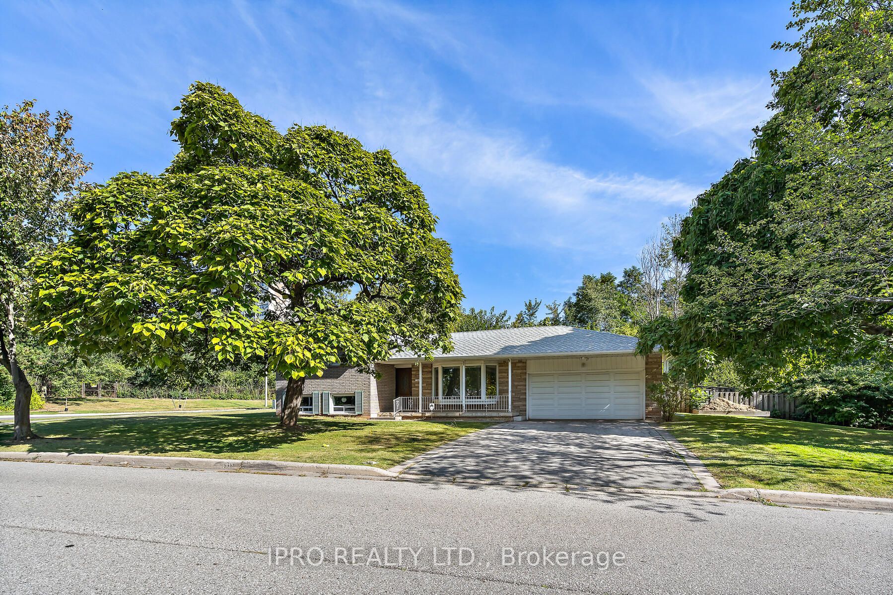 1089 Pearson Dr