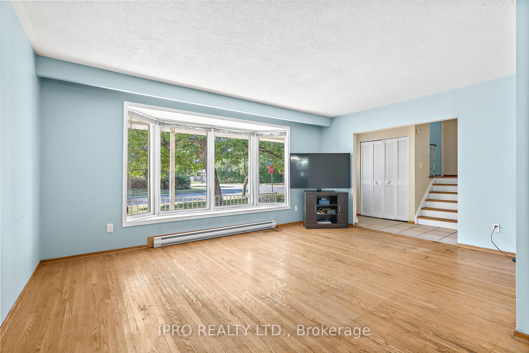 1089 Pearson Dr