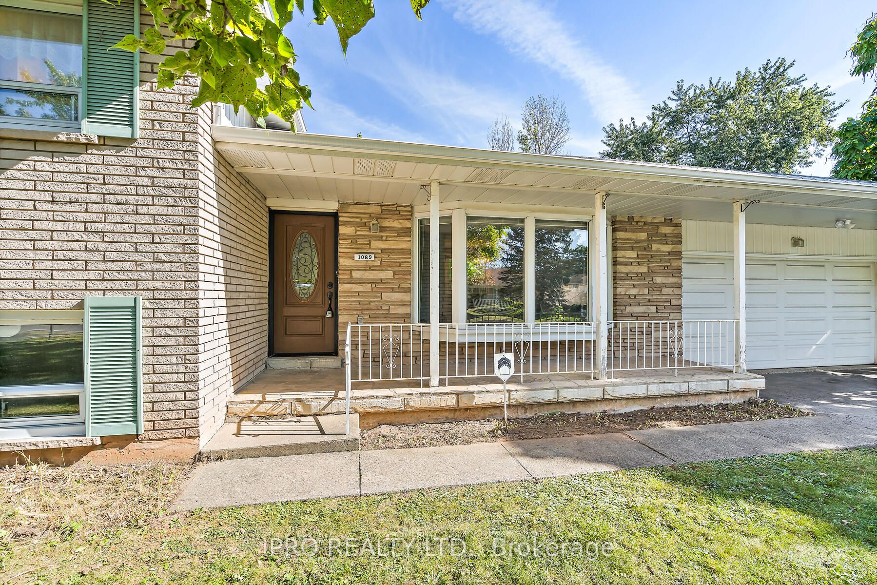 1089 Pearson Dr