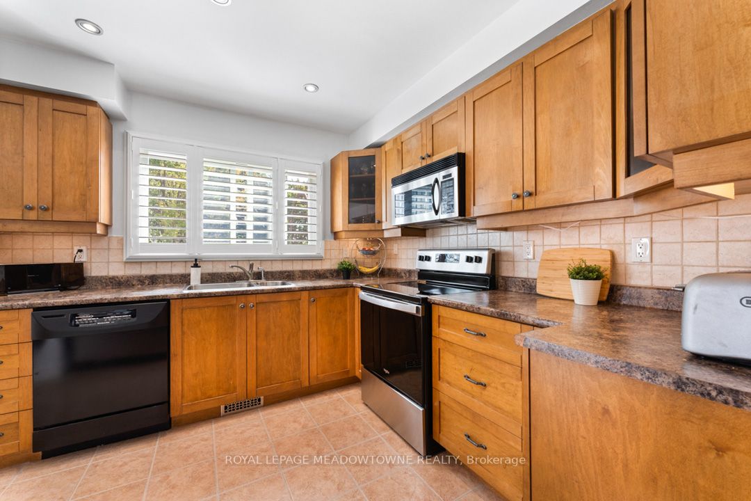 7045 Tamar Mews