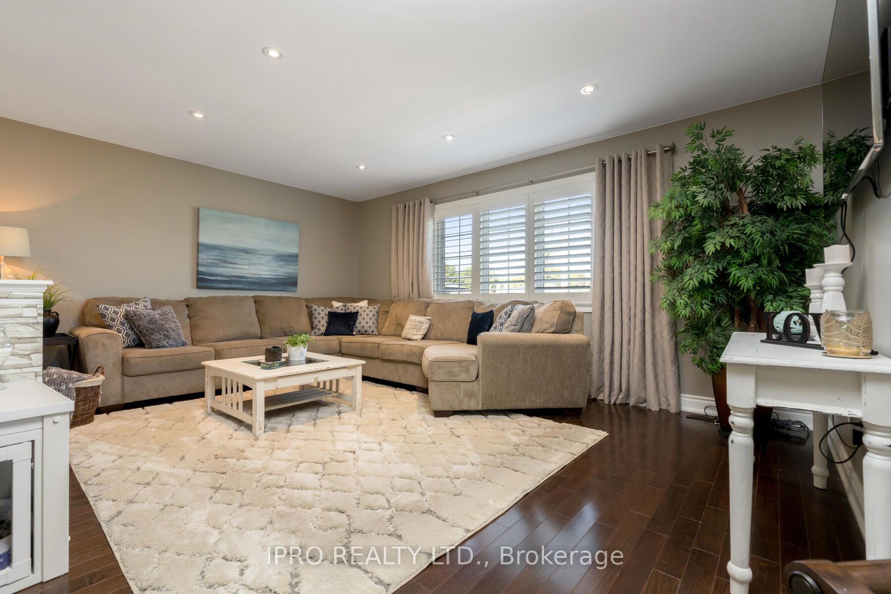 428A College Ave