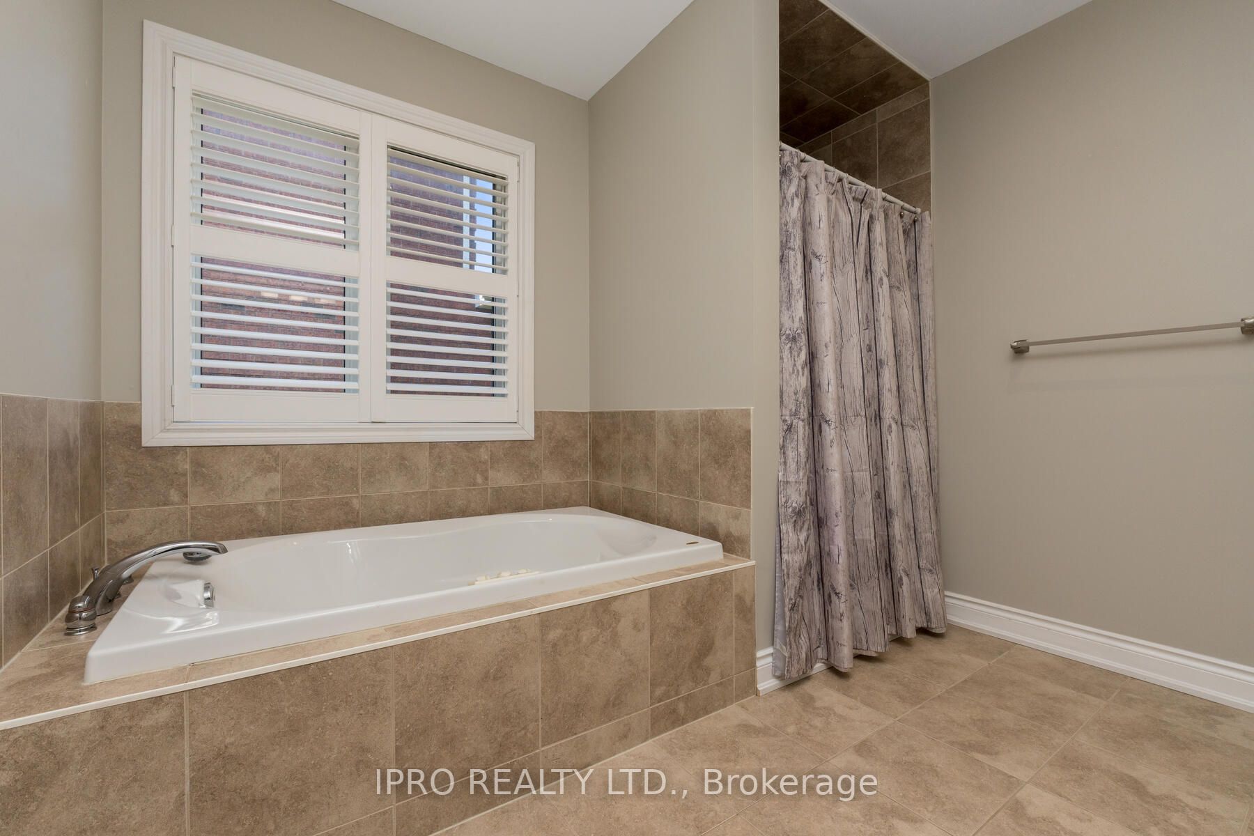 428A College Ave