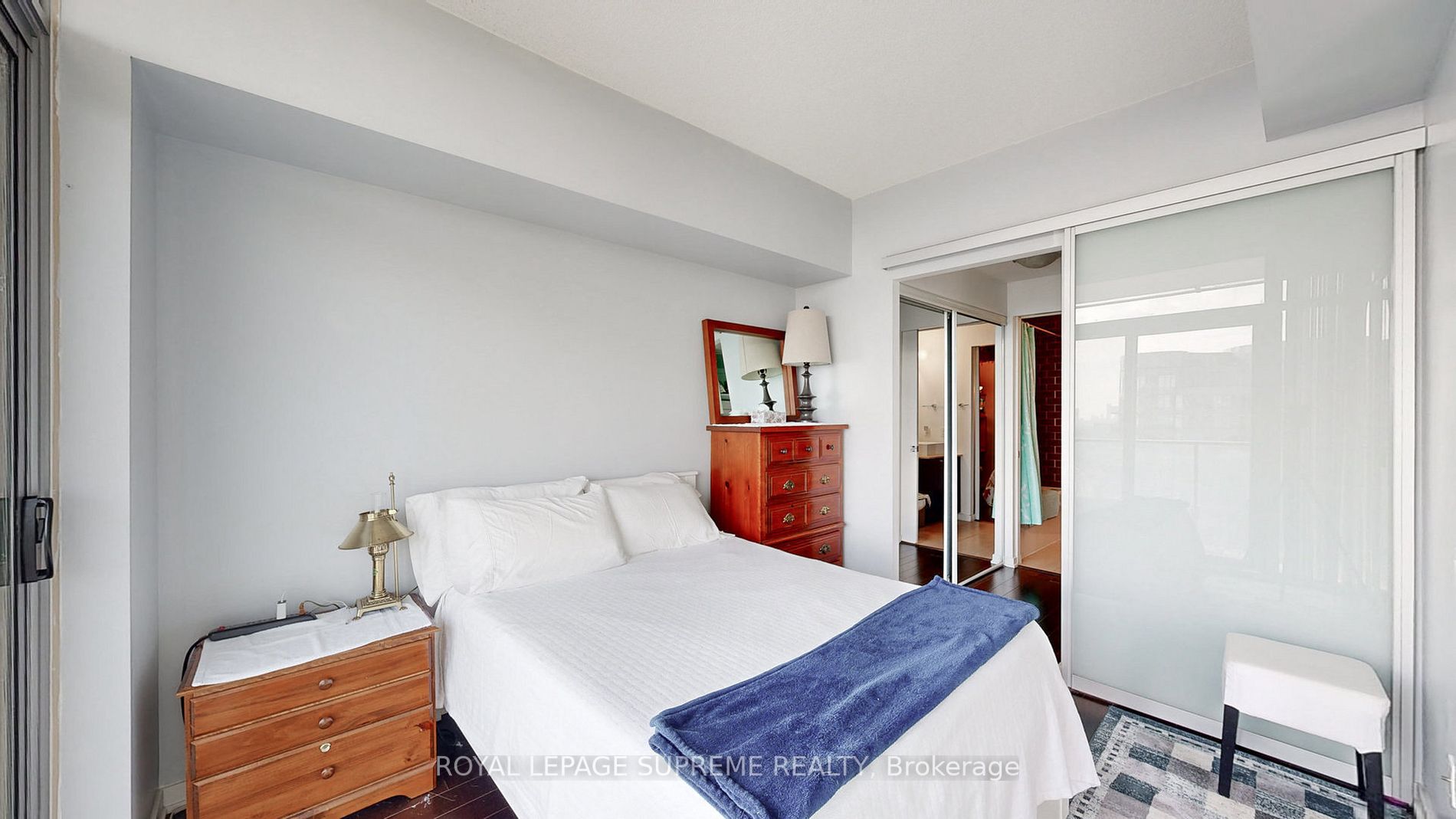103 The Queensway Ave E, #2615