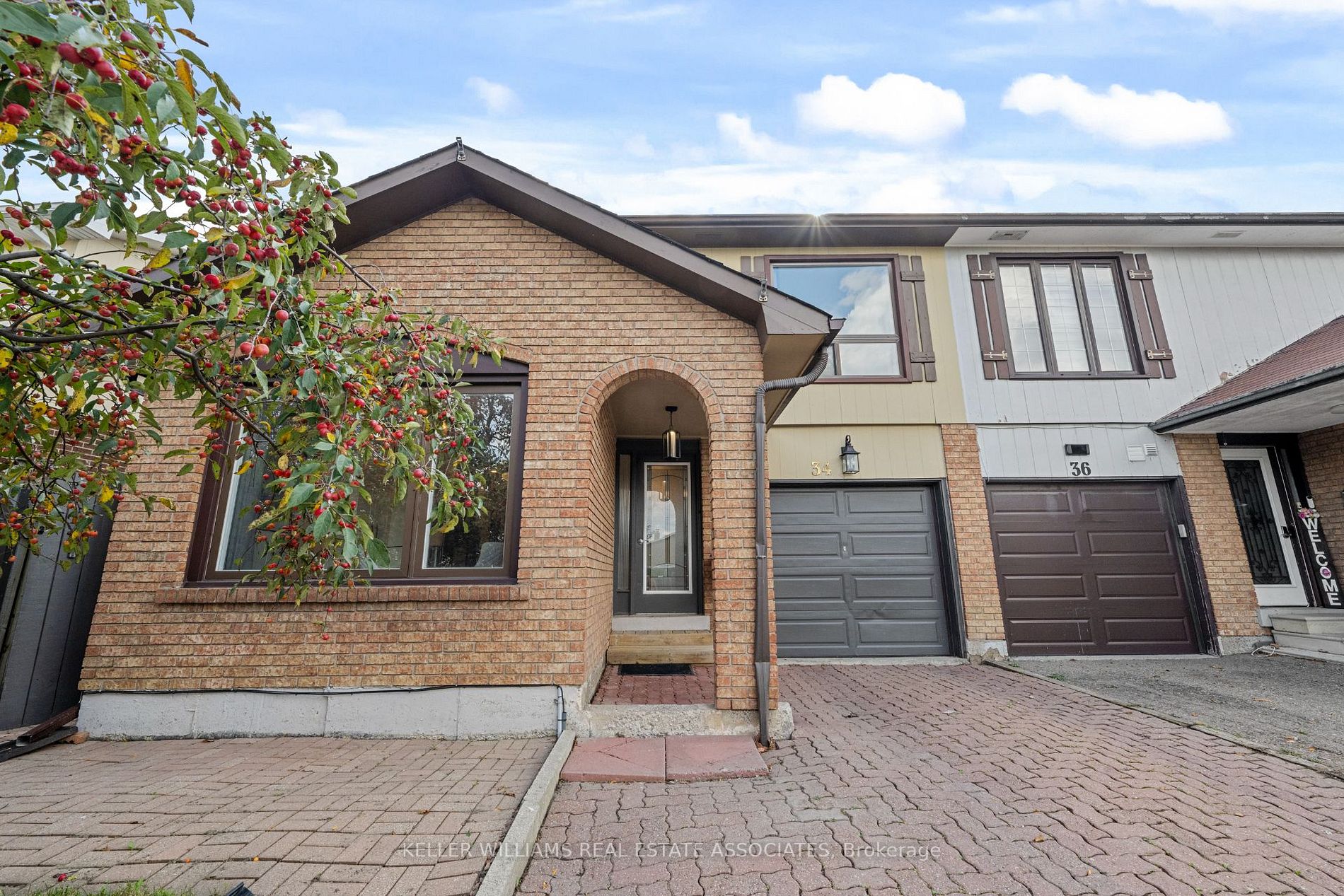 34 Hinchley Wood Grve