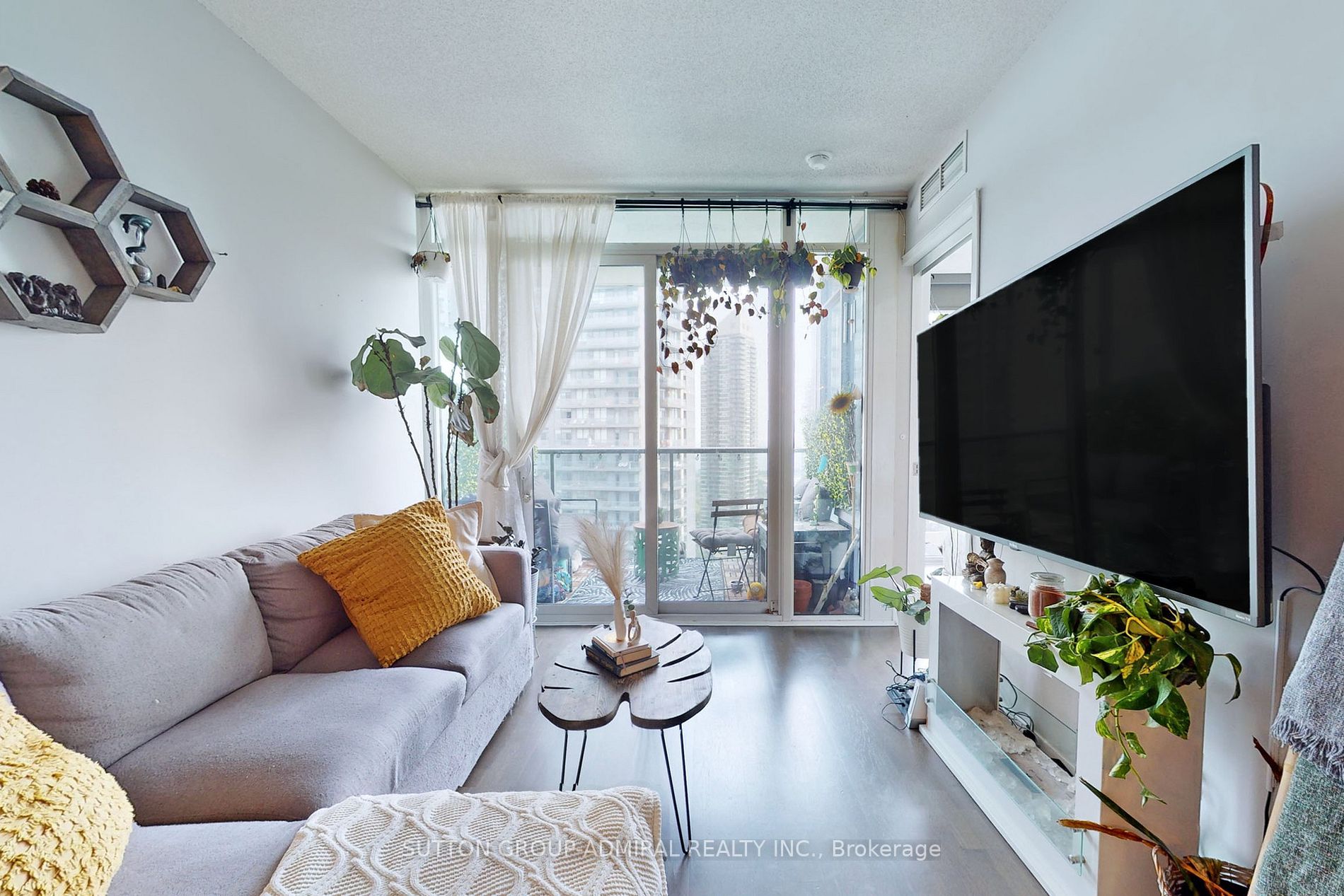 88 Park Lawn Rd, #2606