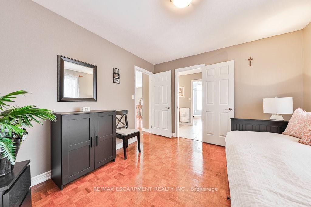 108 Danielson Crt