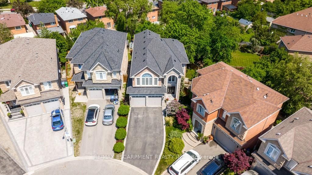 108 Danielson Crt