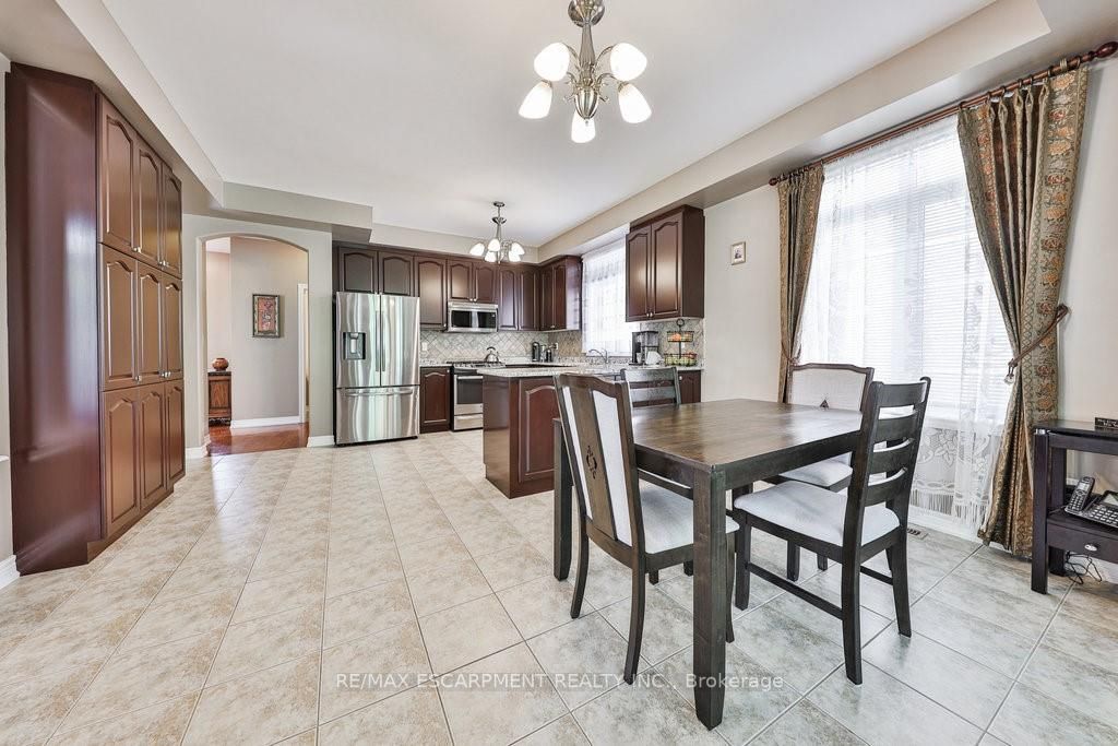 108 Danielson Crt