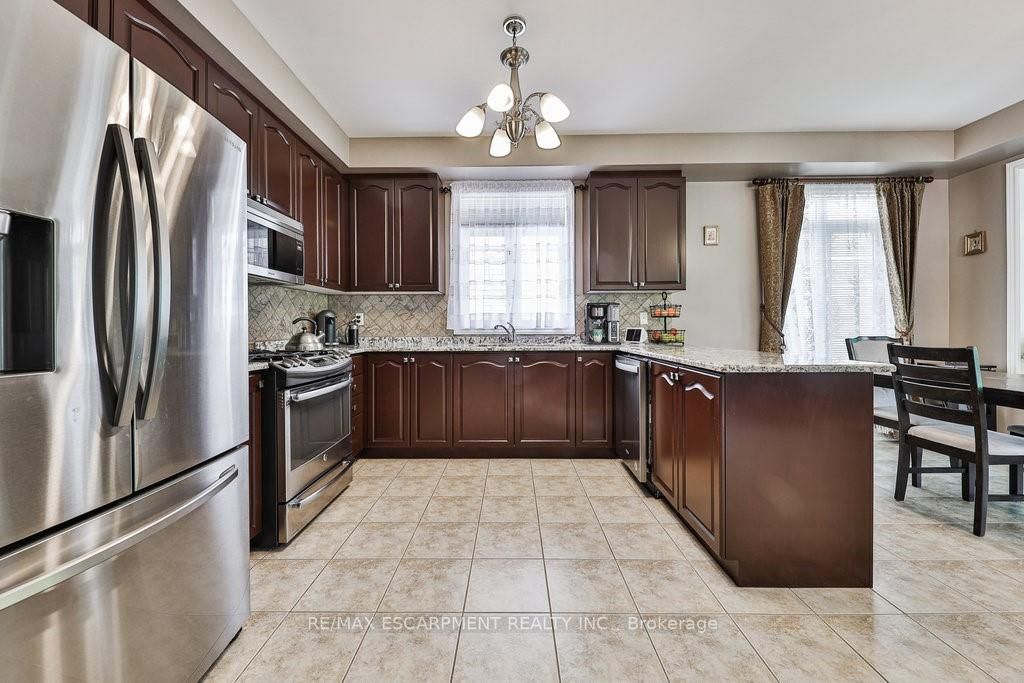 108 Danielson Crt