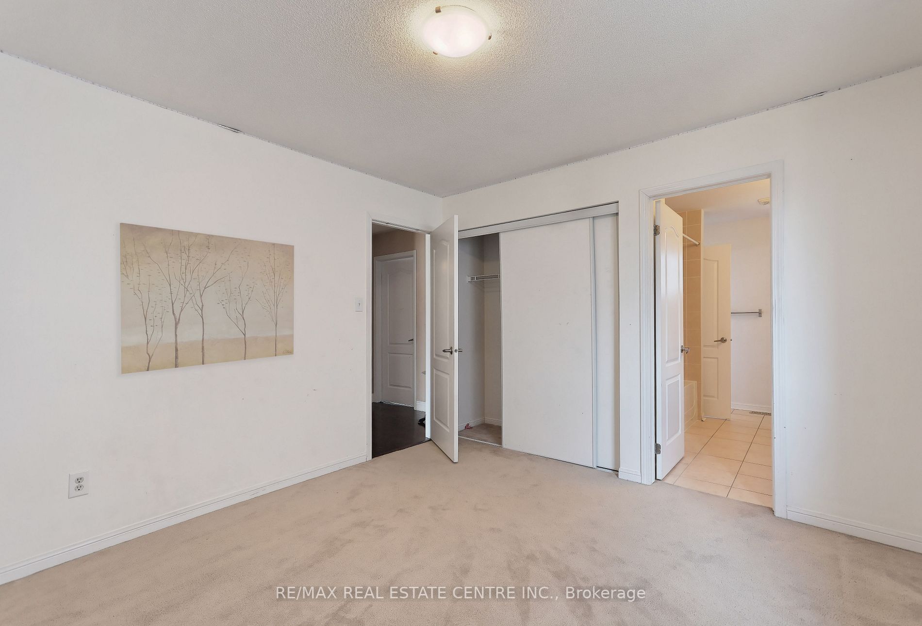 1399 Marshall Cres