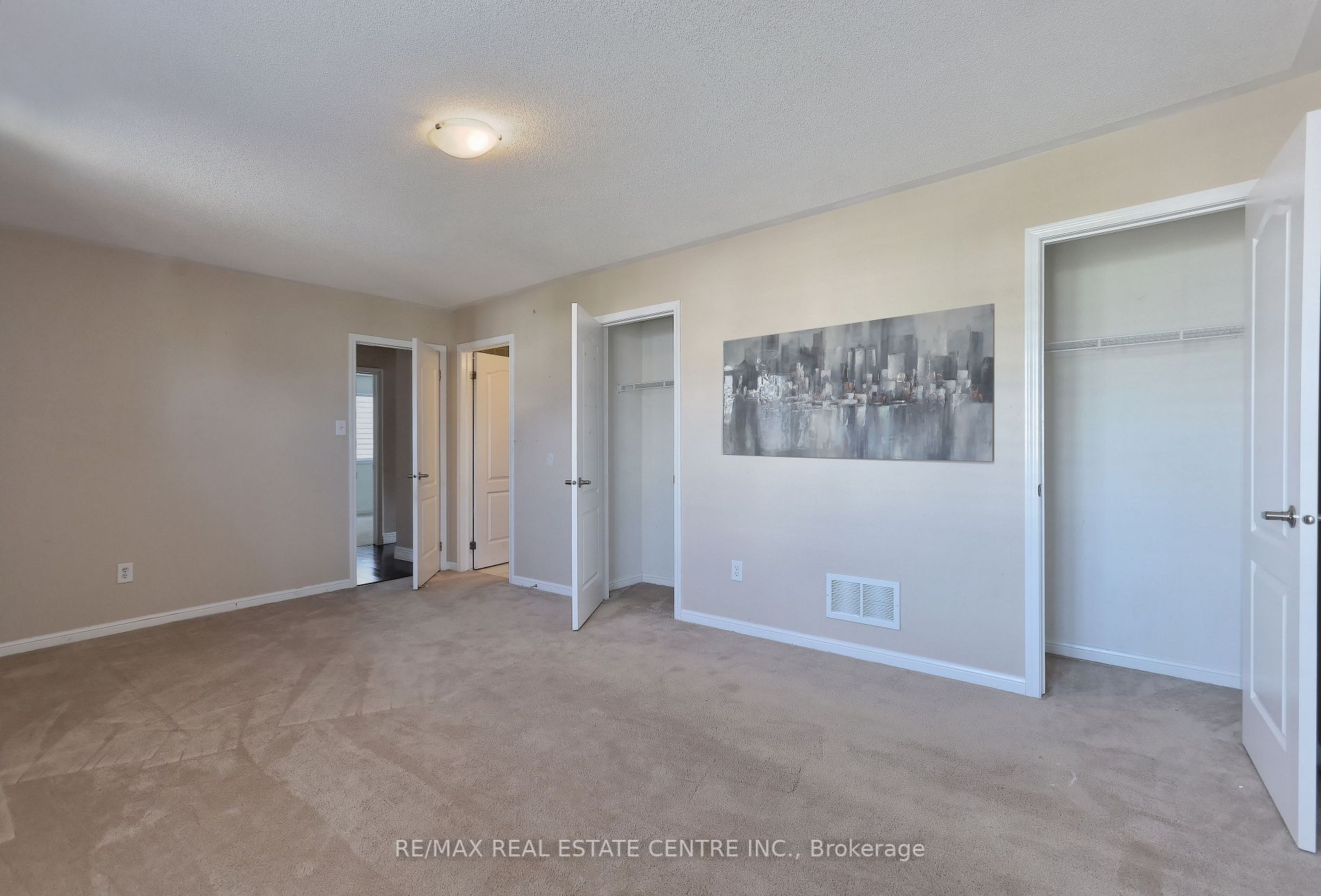 1399 Marshall Cres