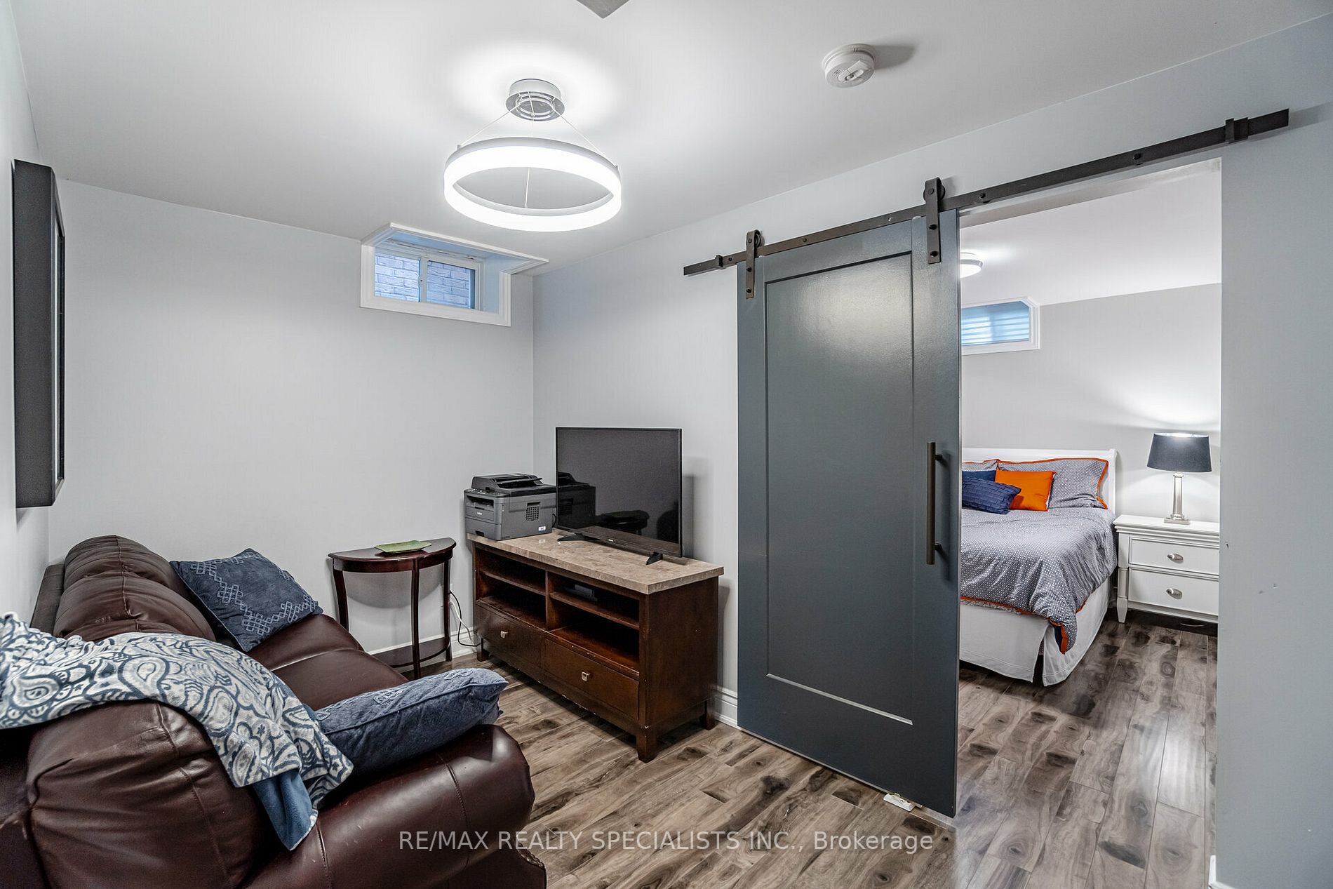 22 Amaryllis Dr