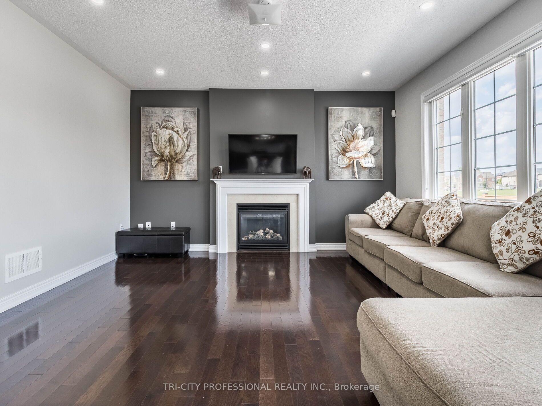 35 Angelgate Rd