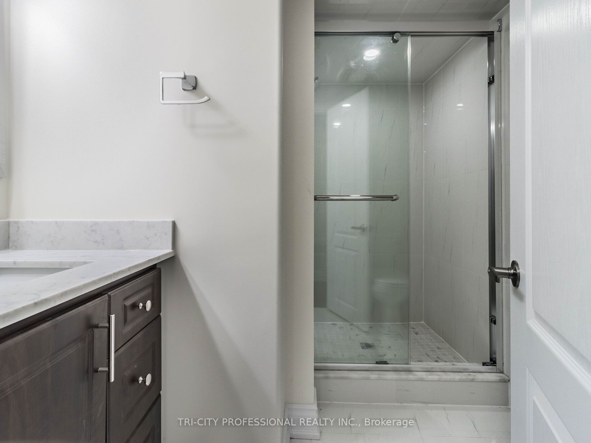 35 Angelgate Rd