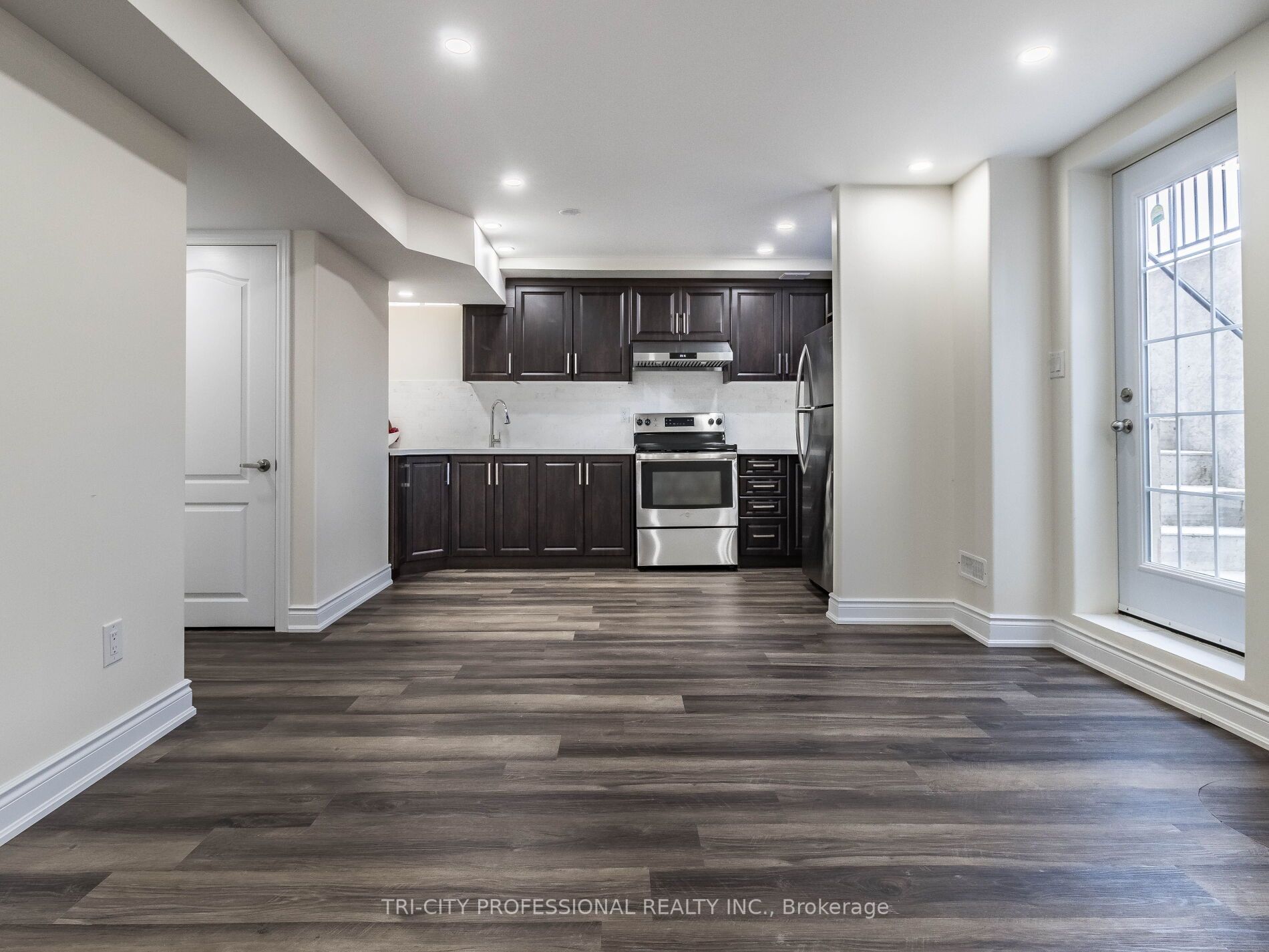 35 Angelgate Rd
