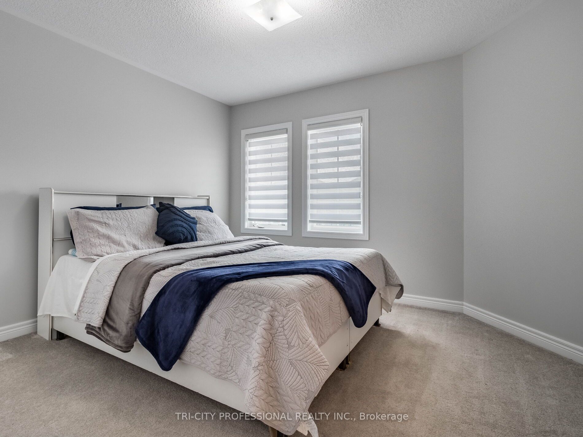 35 Angelgate Rd