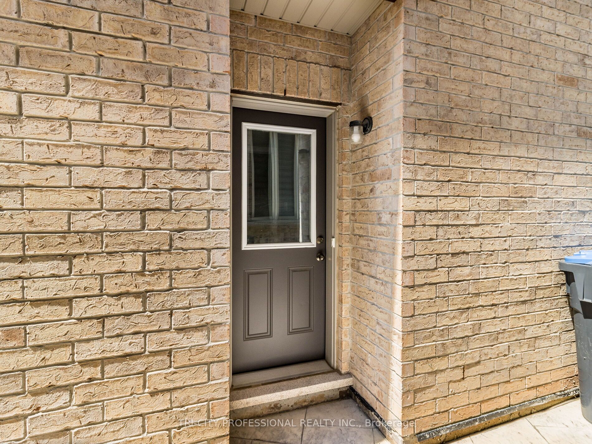 35 Angelgate Rd