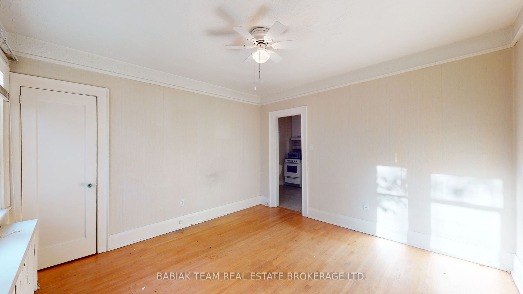 266 Indian Grove