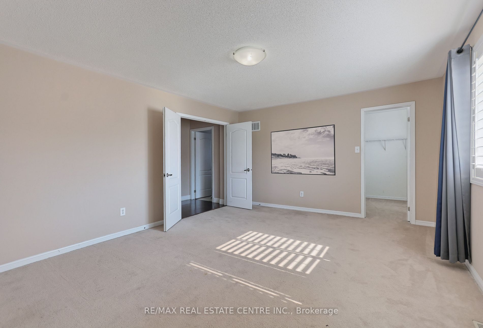 1399 Marshall Cres