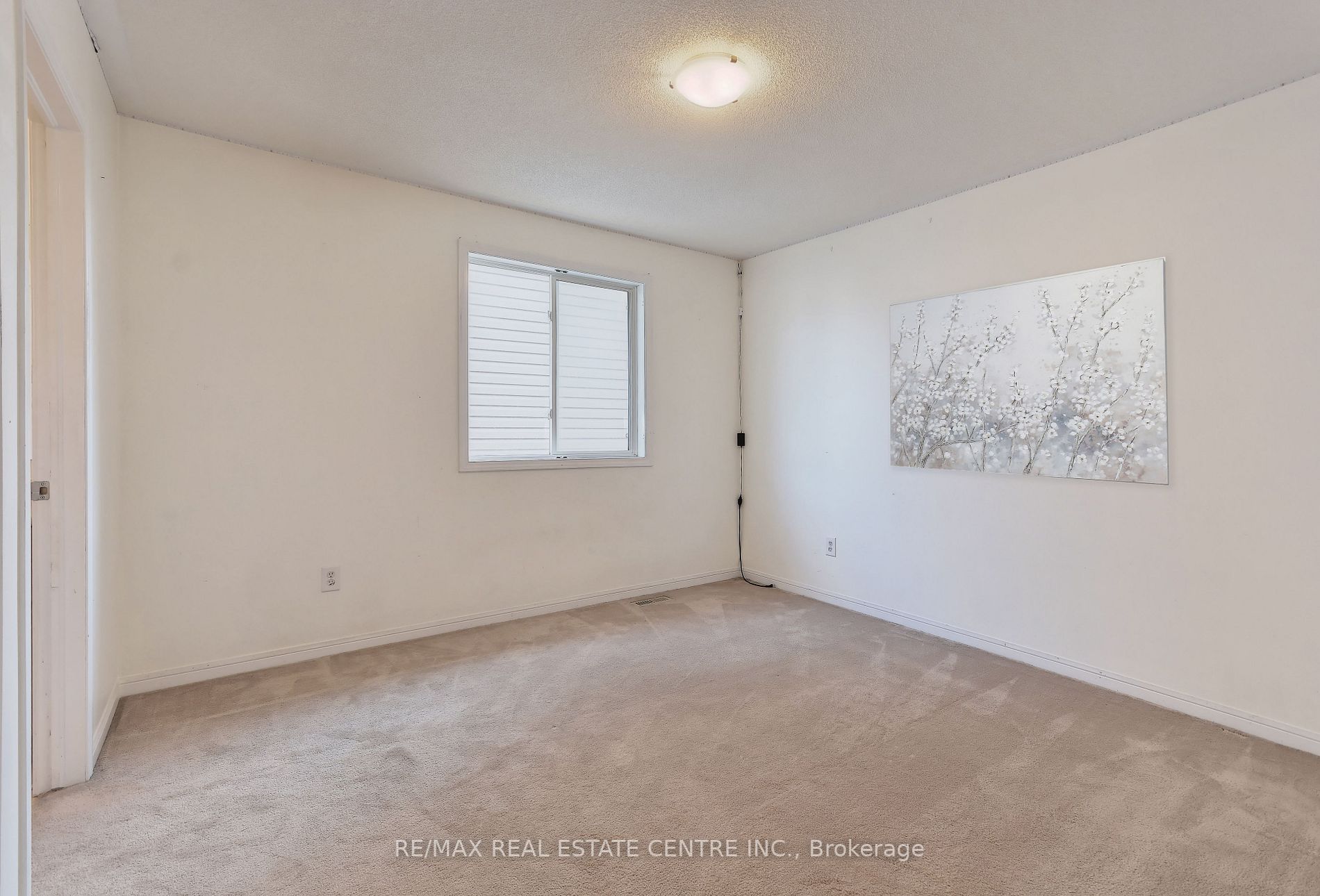 1399 Marshall Cres