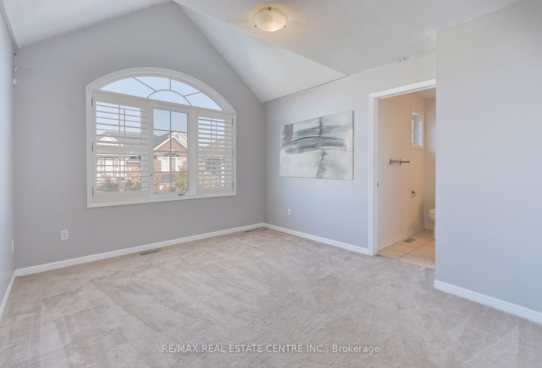 1399 Marshall Cres