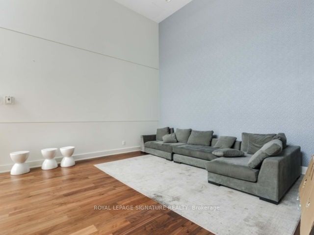 2200 Lakeshore Boulevard W, #4602