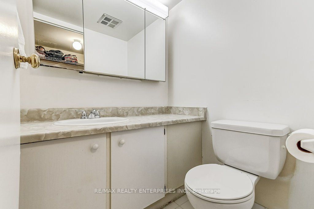 3700 Kaneff Cres, #503
