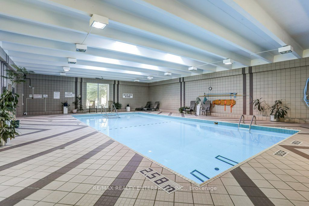 3700 Kaneff Cres, #503