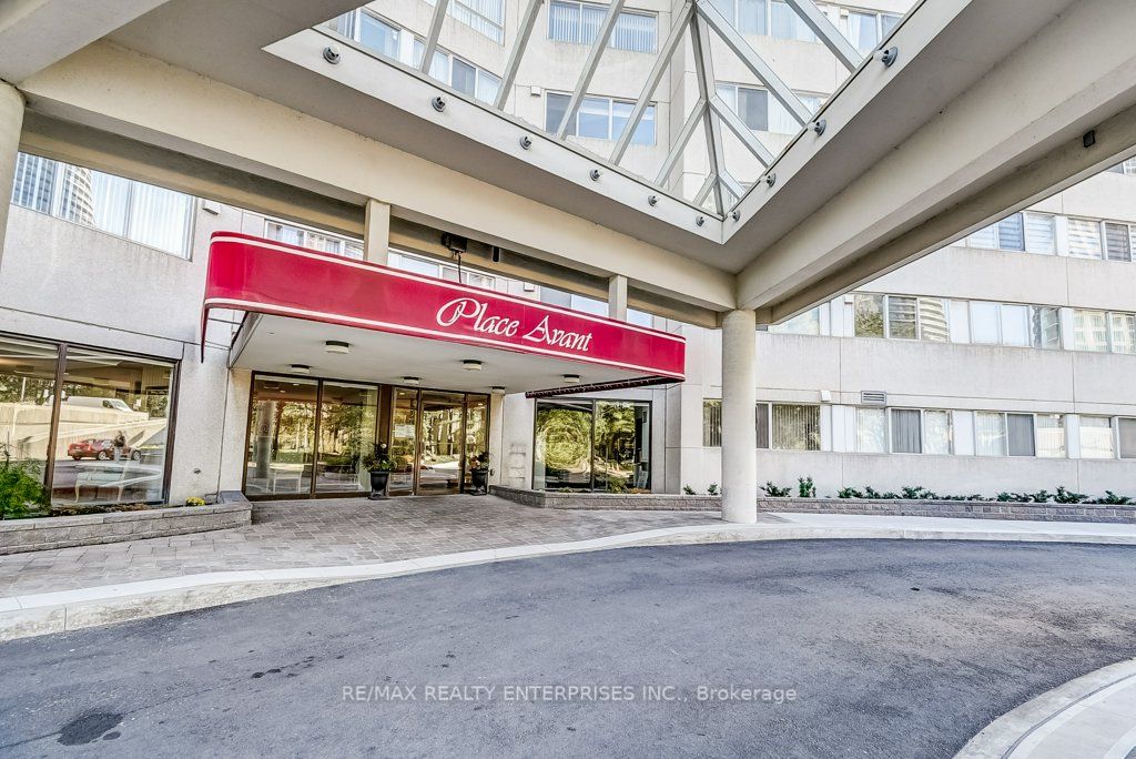 3700 Kaneff Cres, #503