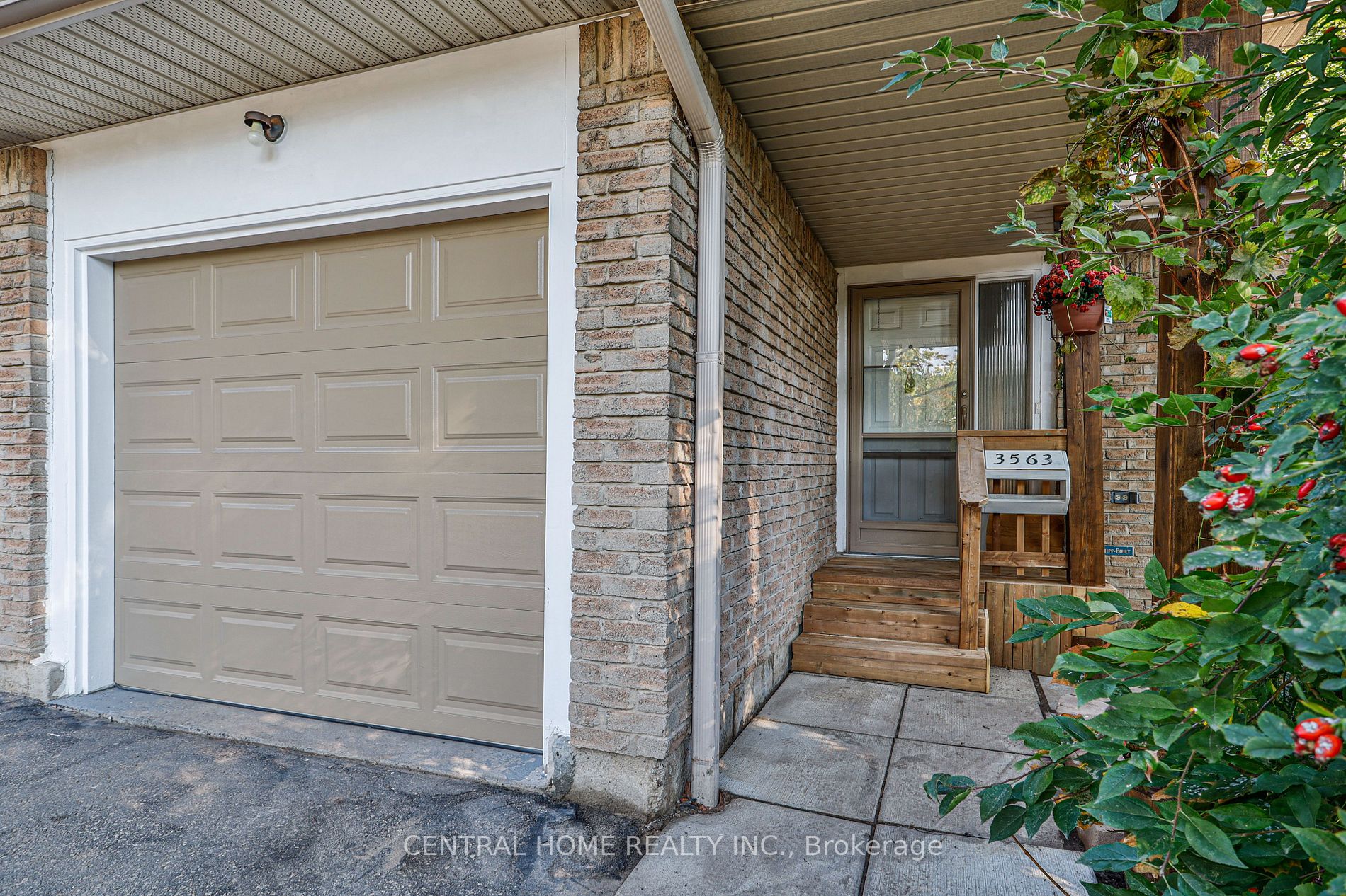 3563 Autumnleaf Cres