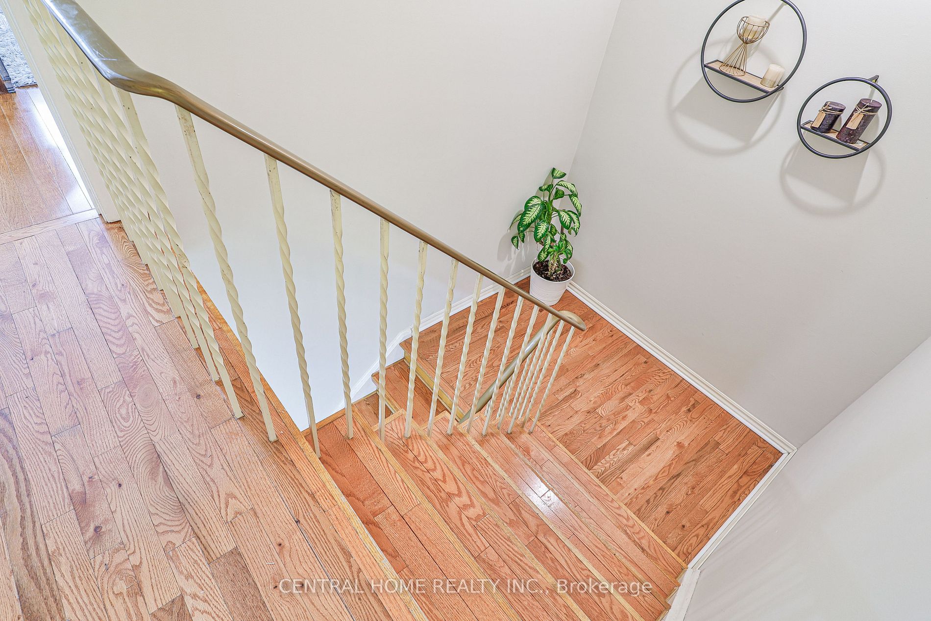 3563 Autumnleaf Cres