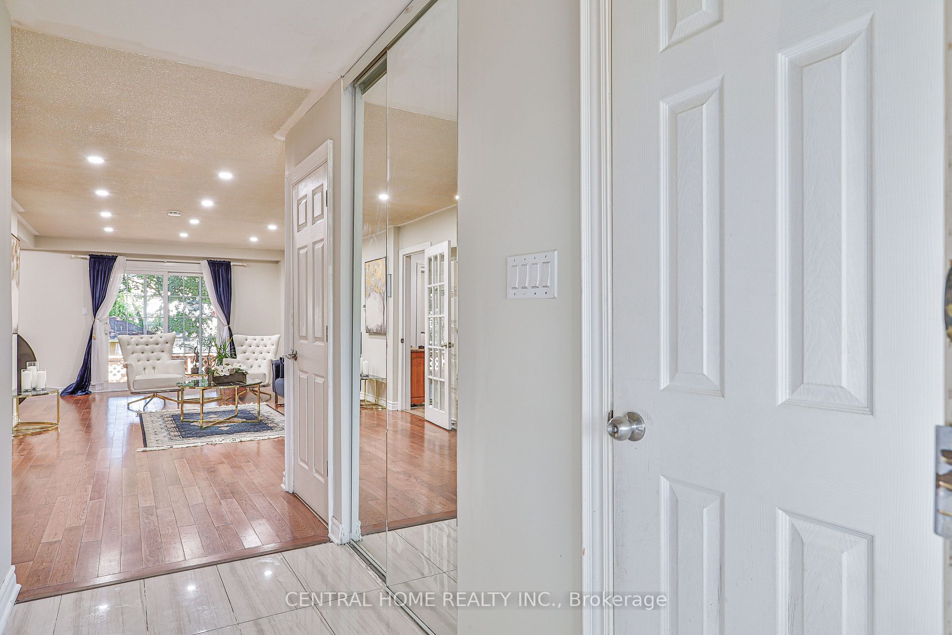 3563 Autumnleaf Cres
