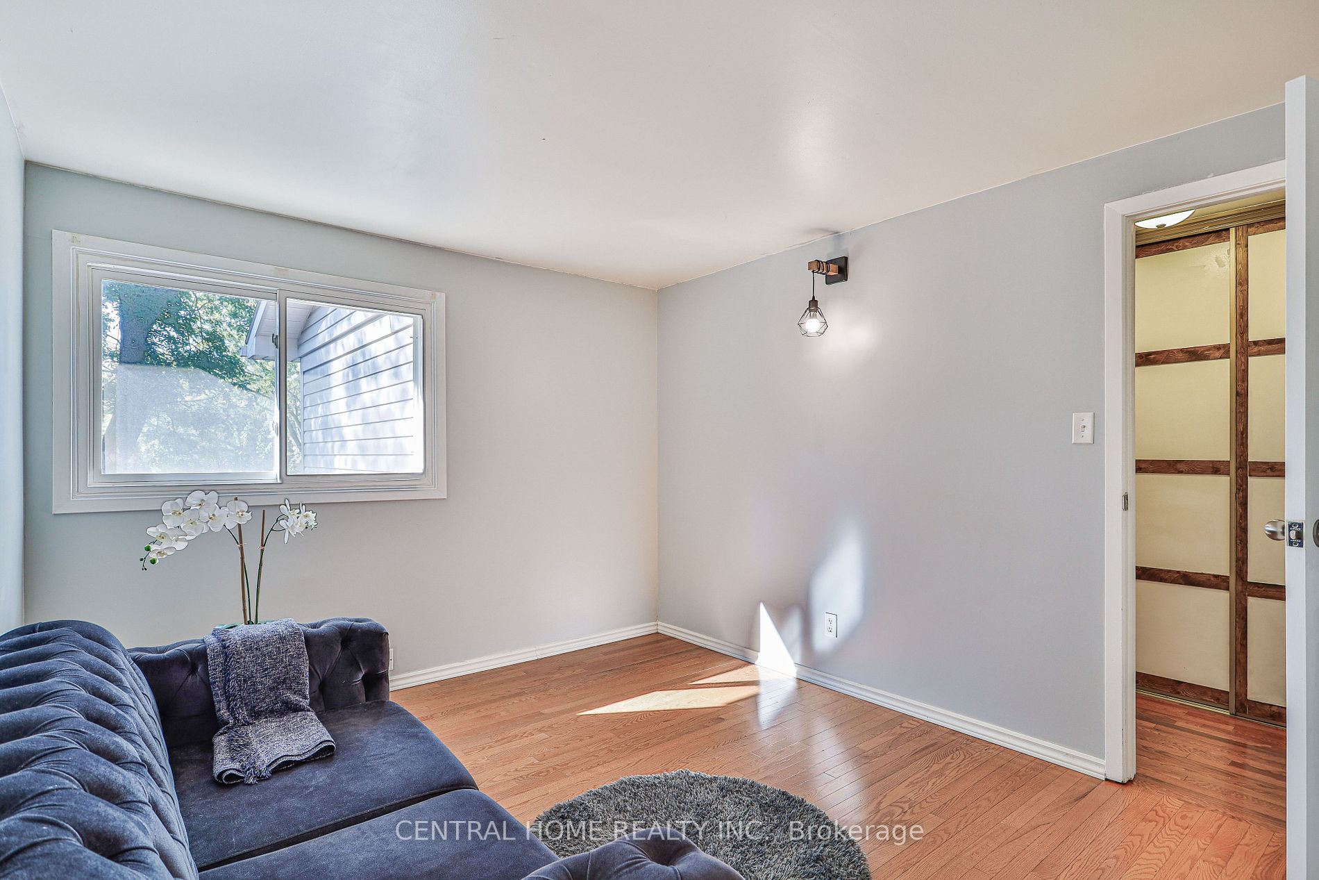 3563 Autumnleaf Cres