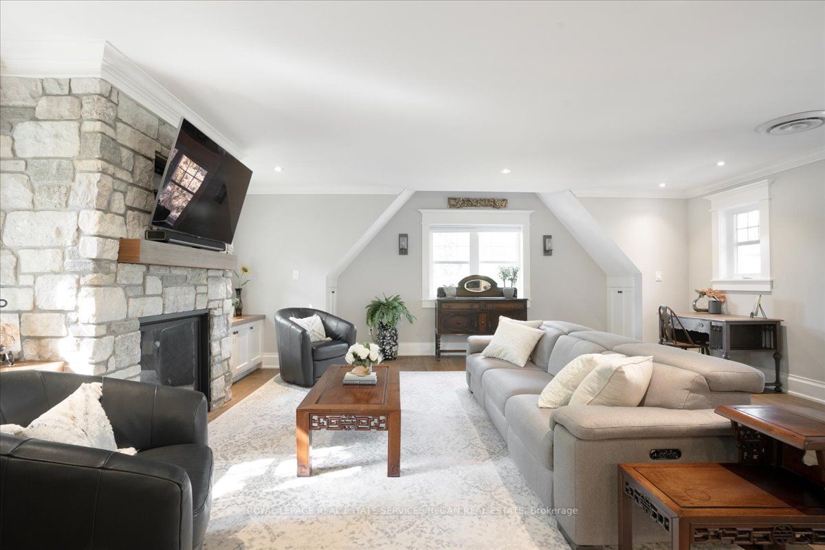 58 Park Ave E