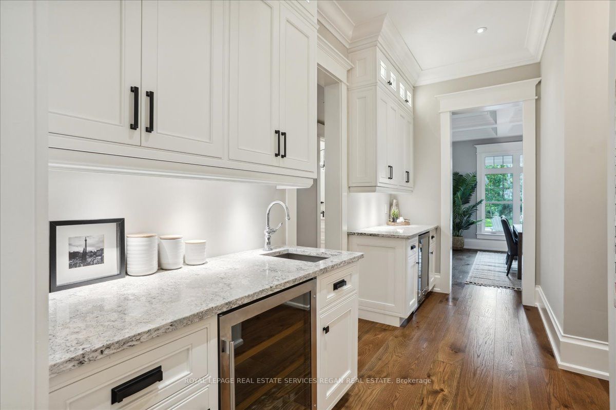 58 Park Ave E