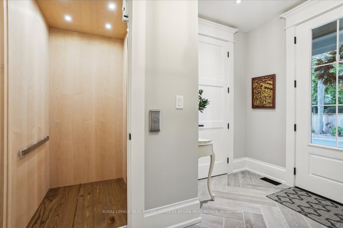 58 Park Ave E
