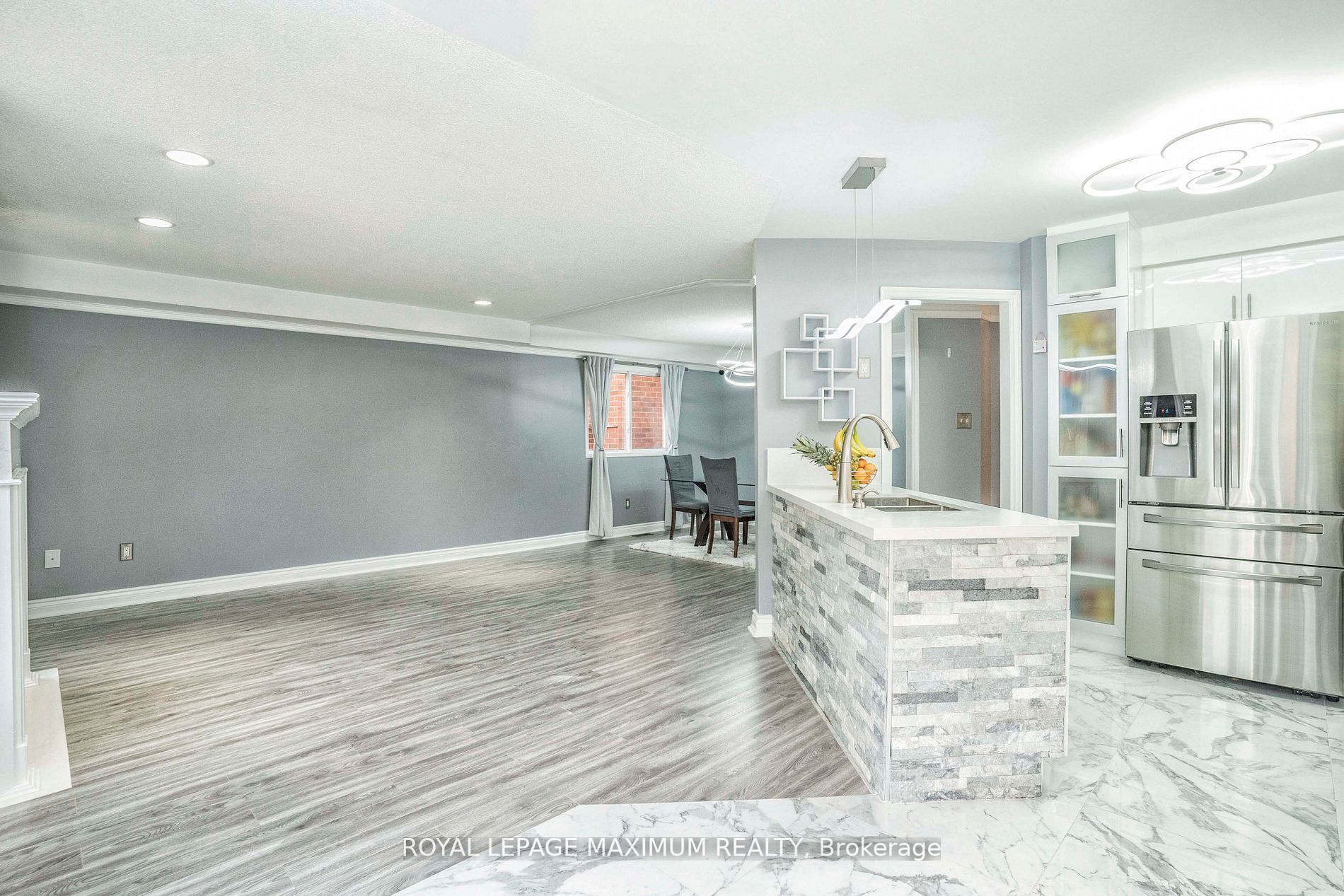 4806 Rosebush Rd